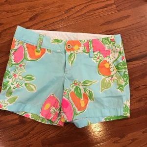 Lilly Pulitzer- 5” Callahan shorts size 4